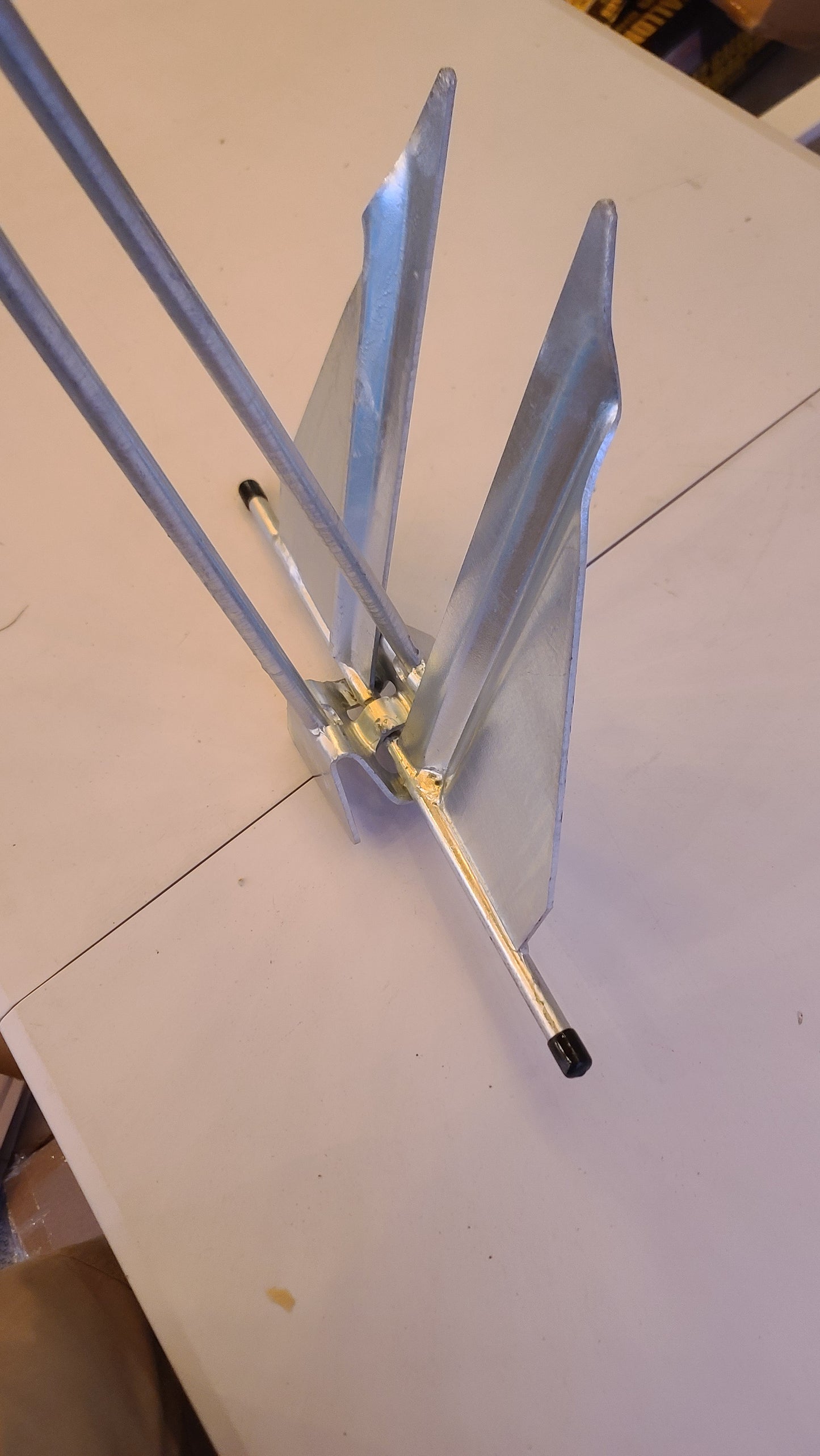 Fluke Boat Anchor, Galvanized Steel. 22-25 Foot